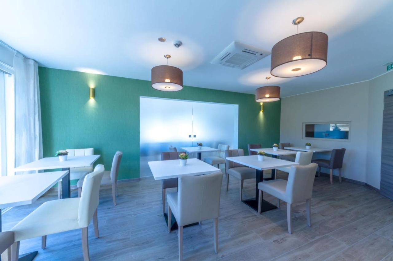 הרסטל Manavahotel מראה חיצוני תמונה